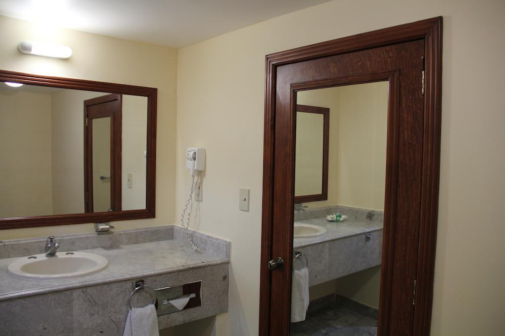 Hotel Tehuacan Plaza Zewnętrze zdjęcie